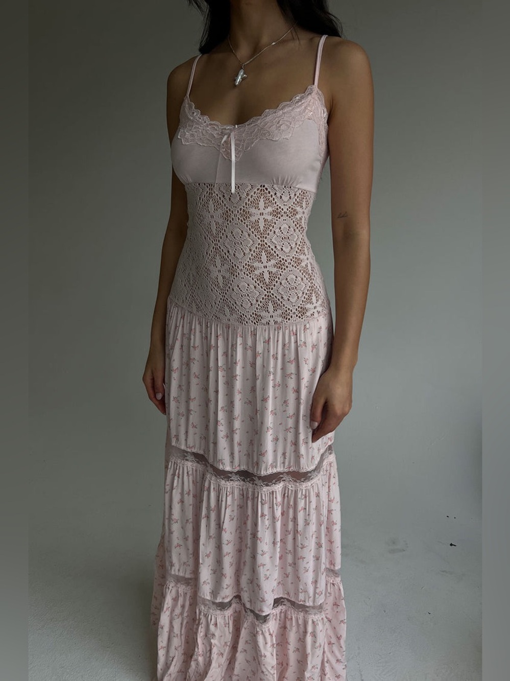 Frankie’s Bikinis Vineyard Crochet Floral
Maxi Dress in Baby Pink & Lace -XS NWT